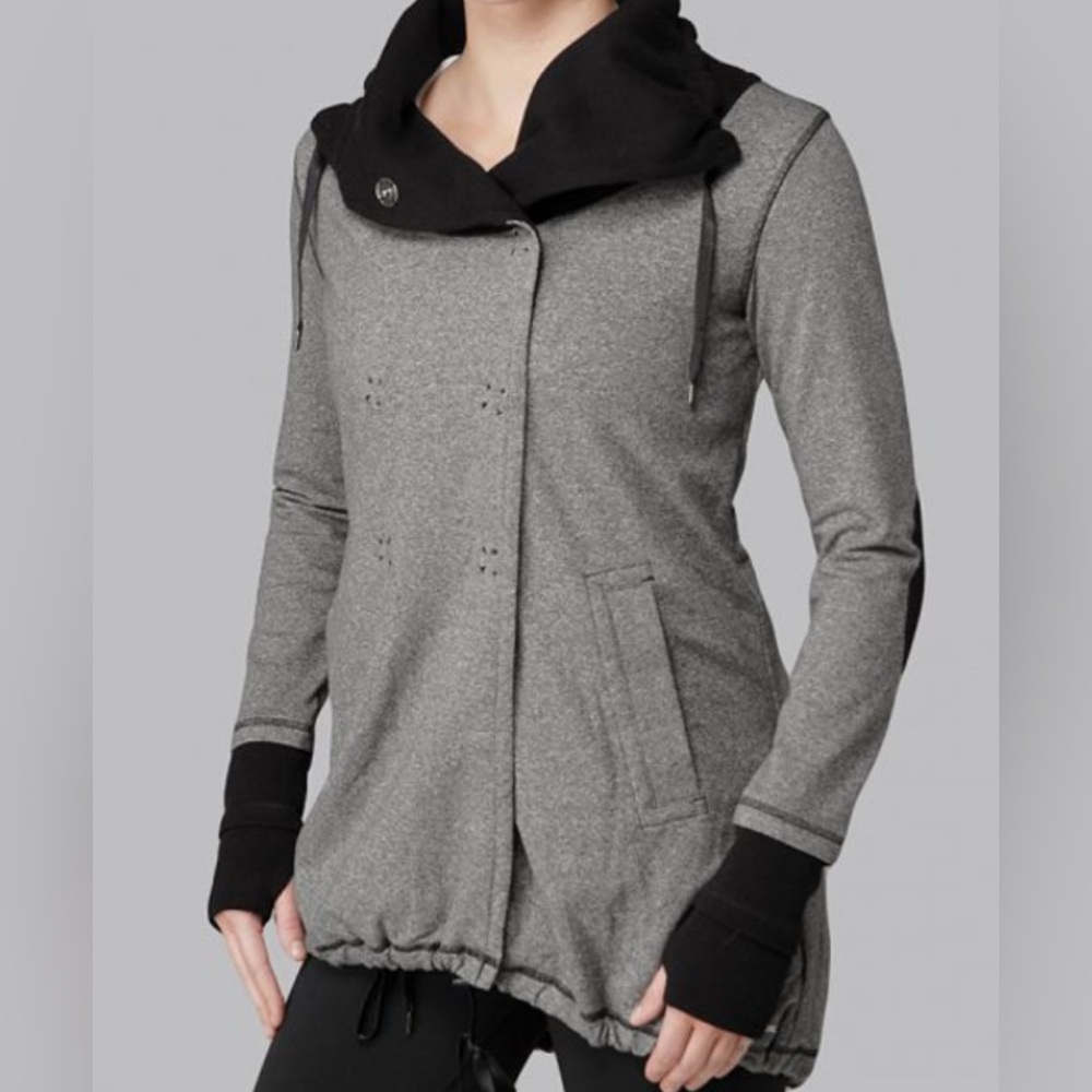 Lululemon Gratitude Wrap Elbow Patch Heathered Gray Jacket Size 6